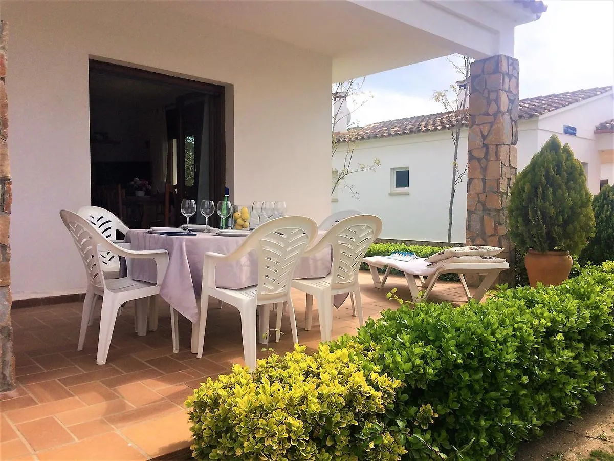 Holiday home Villa Montserrat 1, Terrace & Pool Sant Marti d'Empuries